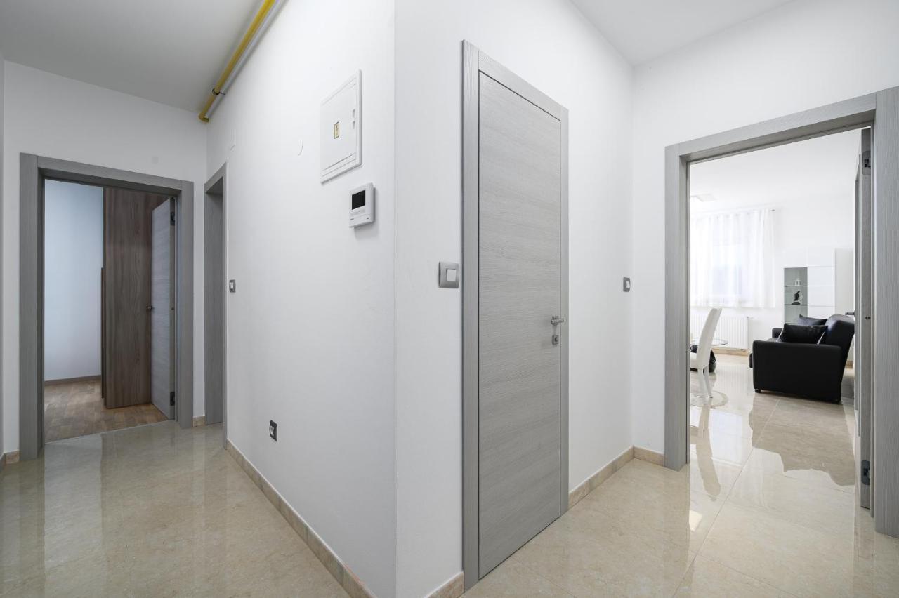 Stancija Amorozo 5 Porec Luaran gambar