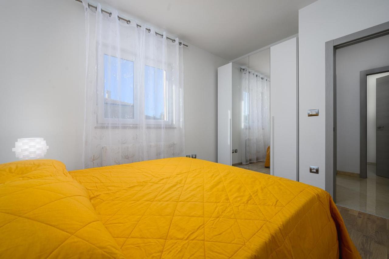 Stancija Amorozo 5 Porec Luaran gambar