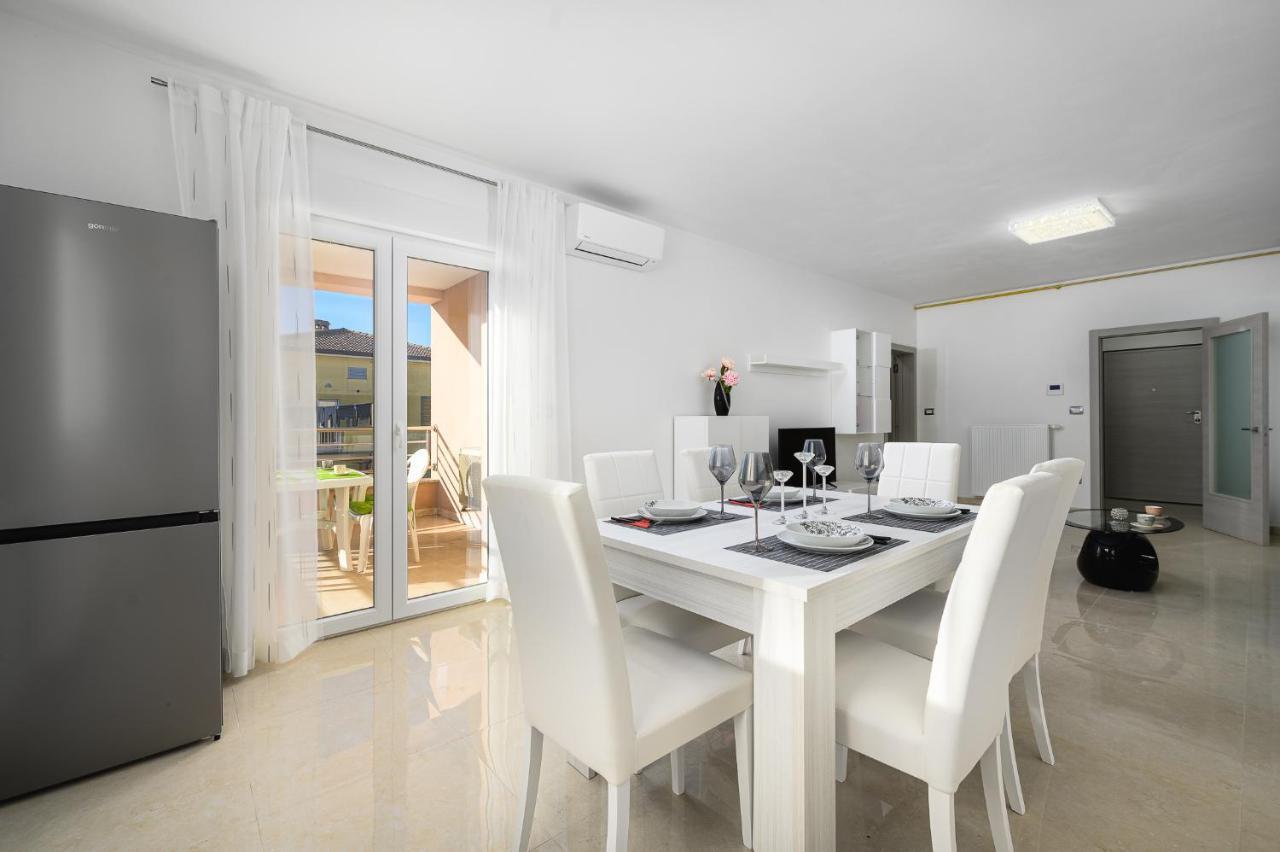 Stancija Amorozo 5 Porec Luaran gambar