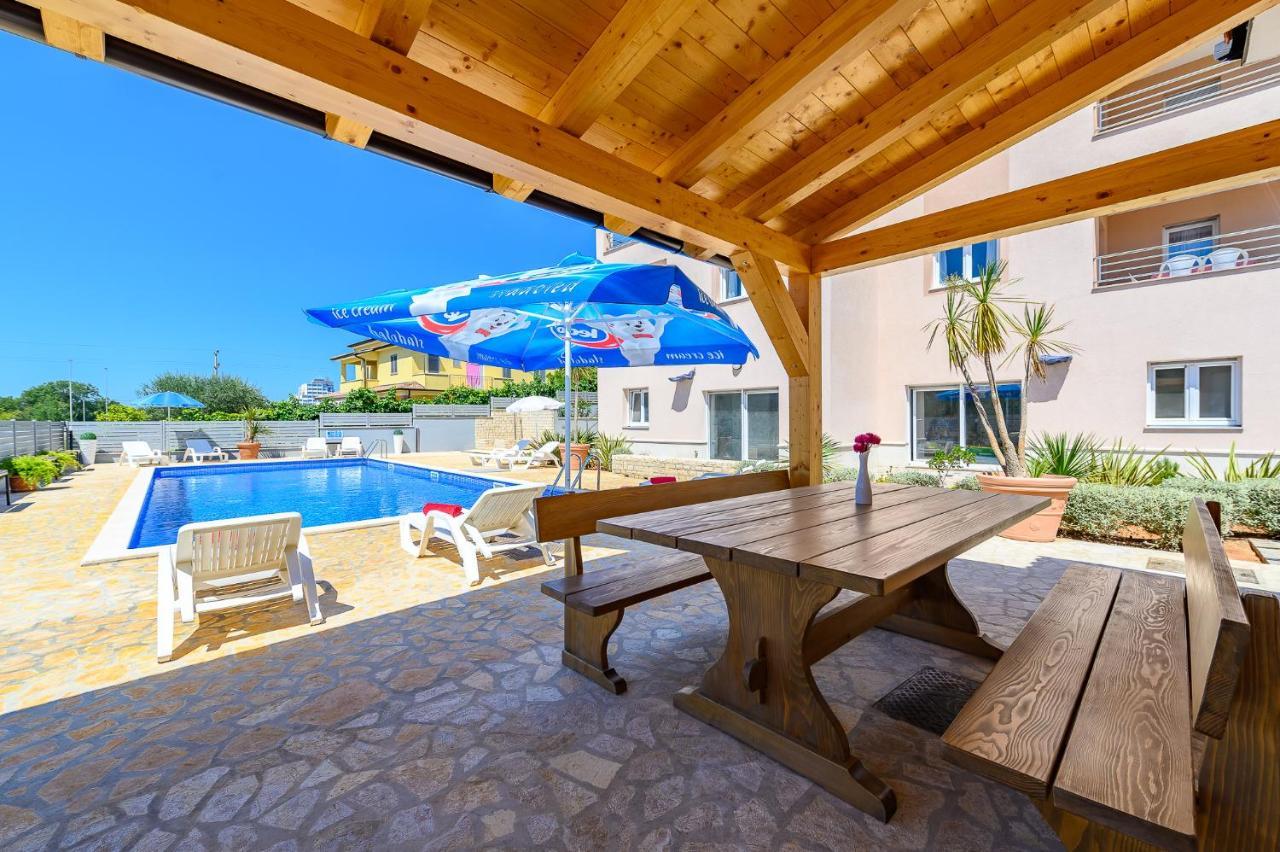 Stancija Amorozo 5 Porec Luaran gambar